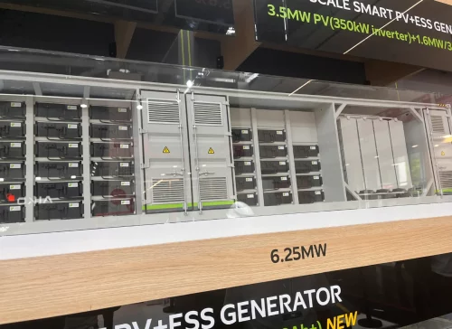 Grosspeicher Container auf der Intersolar - Batteriespeicher (BSS) sind im Trend
