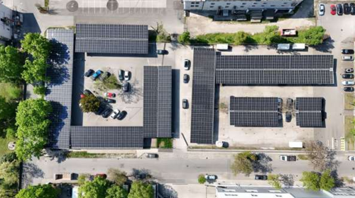 Referenzprojekt: Größter Photovoltaik Carport Wiens. Kunde: Stadlauer Malzfabrik. Ausführende Firma: Austroport