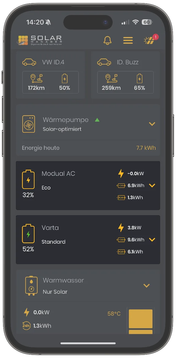 App-Ansicht der aktiven Batteriesteuerung mit Ladestand von Heimspeichern und E-Autos